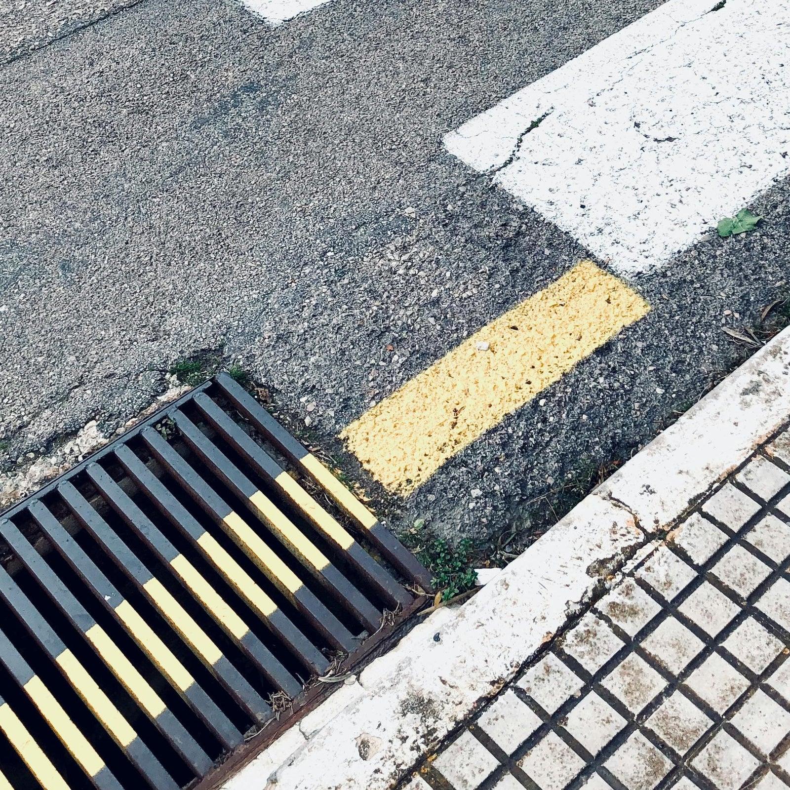 straßenablauf mikroplastik